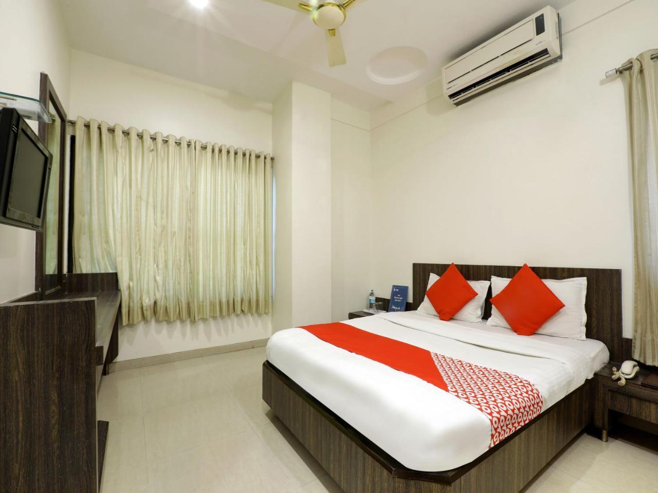 Oyo 4198 Hotel Shri Sai Murli Shirdi Exterior foto